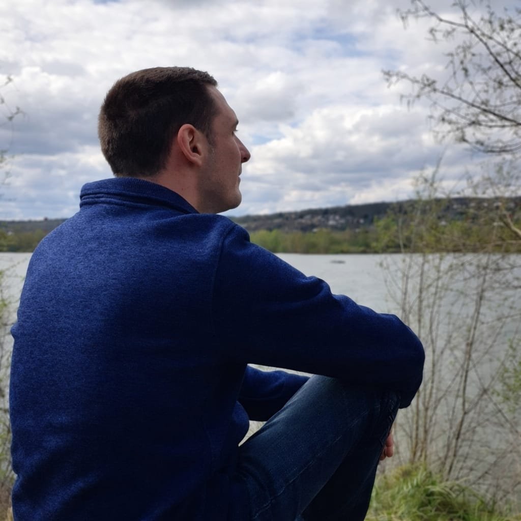 Jessy Piacentini, webmaster autodidacte basé en Wallonie, Belgique